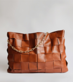 Iconic structured handbag